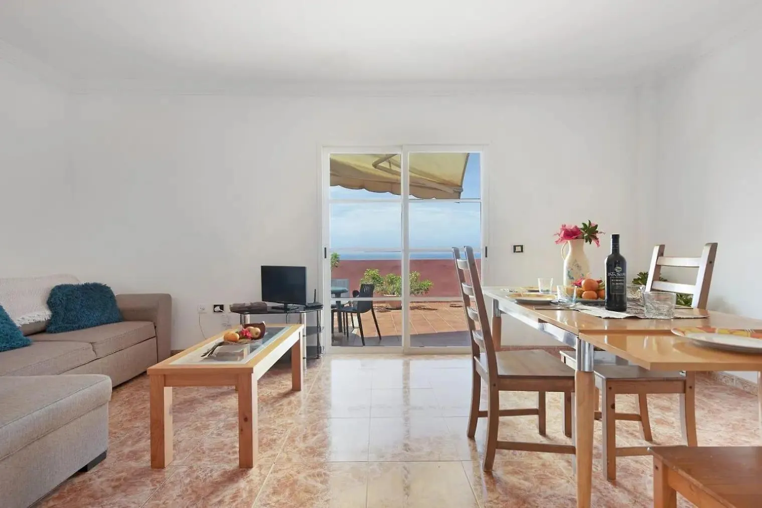 Stunning 2-Bed House In Puerto De La Cruz Villa Puerto de la Cruz (Tenerife)