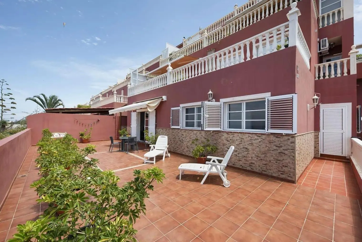 Stunning 2-Bed House In Puerto De La Cruz Villa Spain